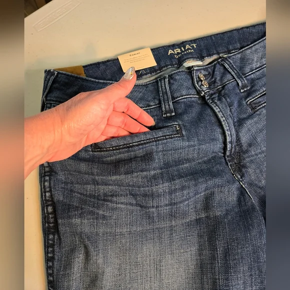 NWT Ariat Trouser Fit Jeans - Picture 10 of 15